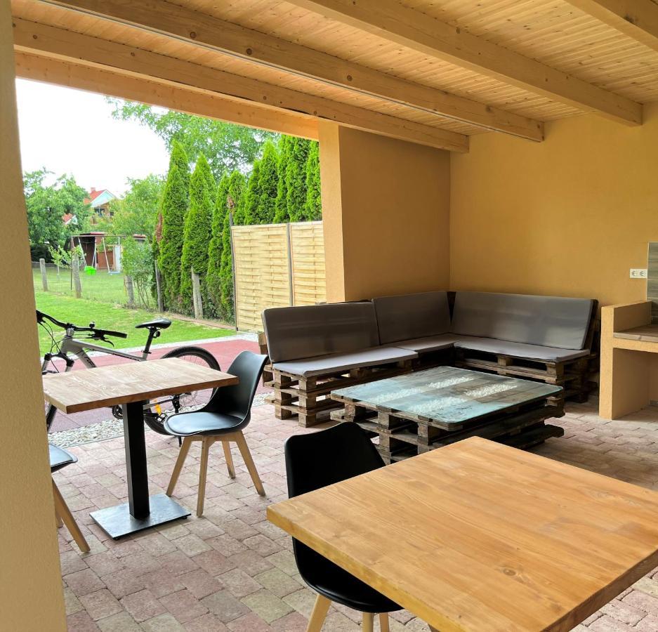 Judith Apartman Iii. Balatonlelle Extérieur photo